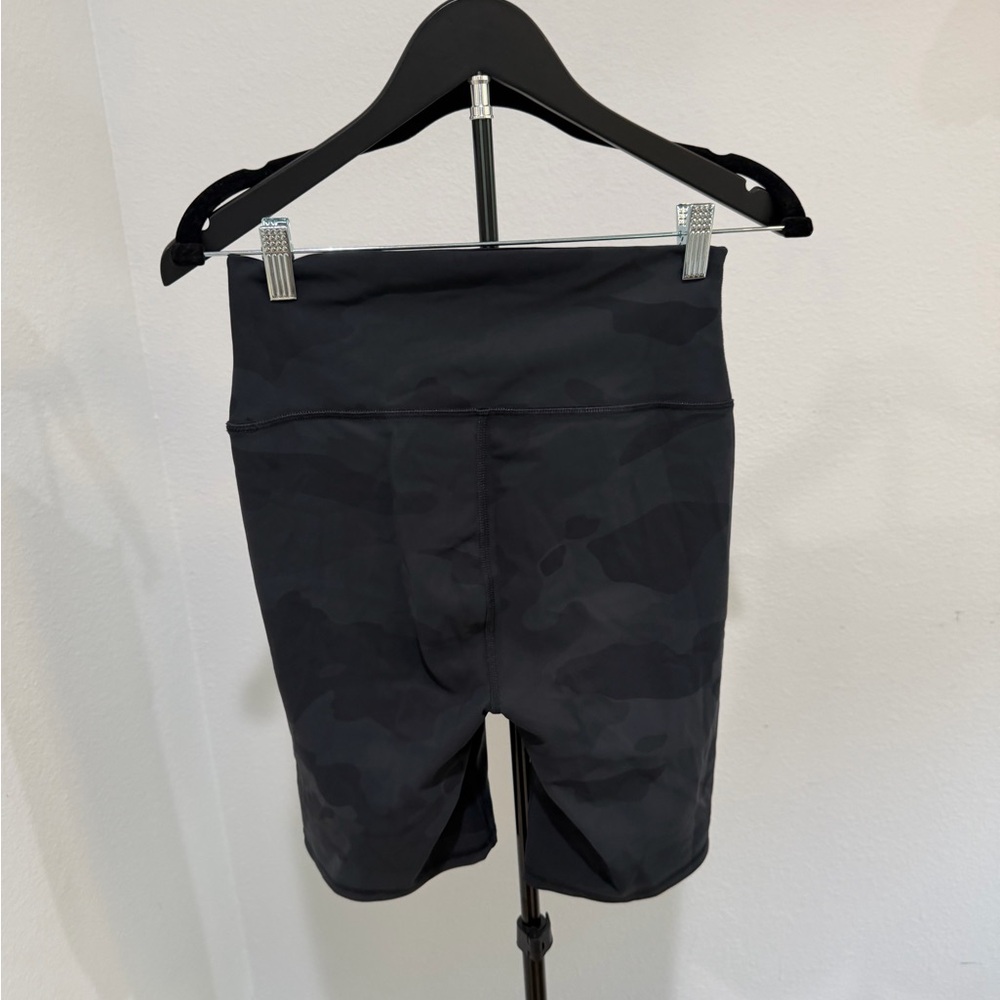 ALO Yoga Black Camo High-Rise Bike Shorts